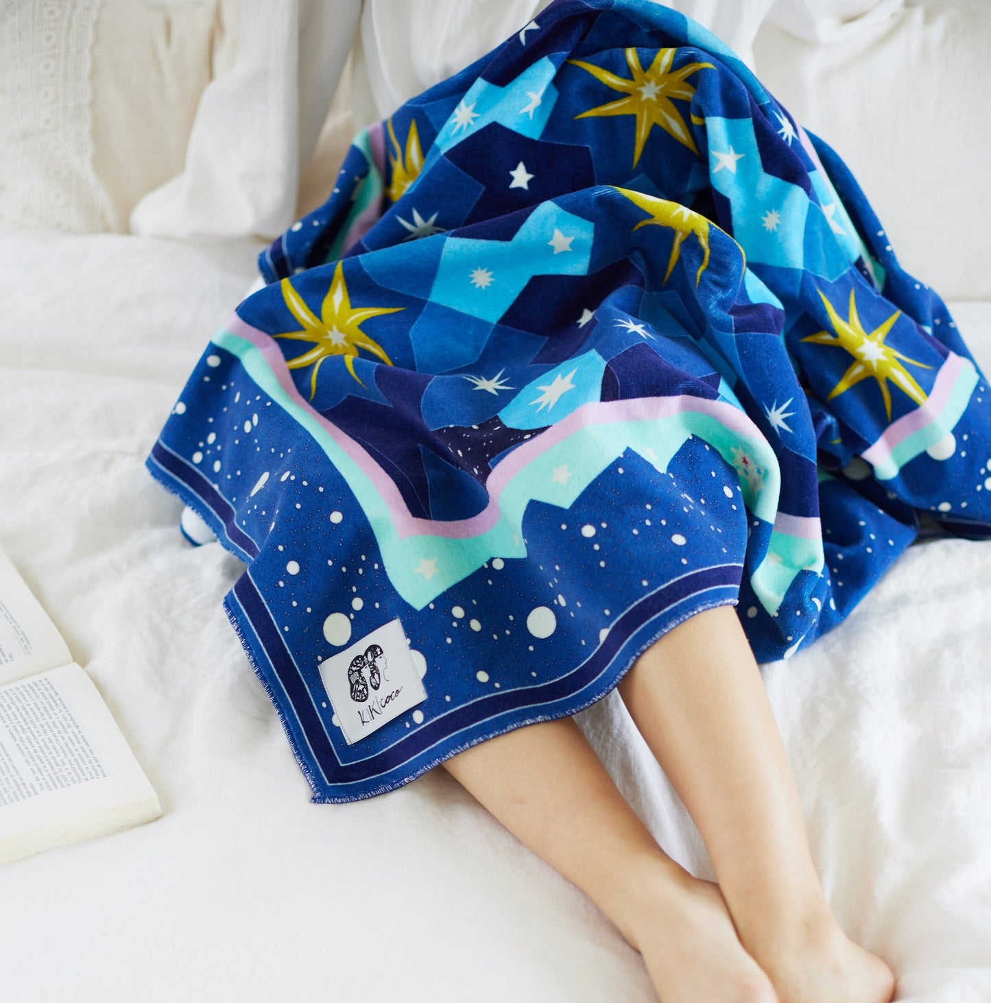 星空をイメージした大き目のマルチクロス。ブランケットやタペストリー、ベットカバーやソファーカバーとして。